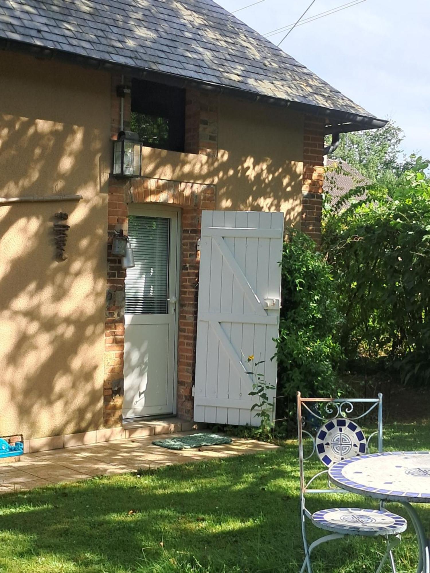Le Buisson De La Gariole Bed and Breakfast Aubigny-sur-Nère Eksteriør billede